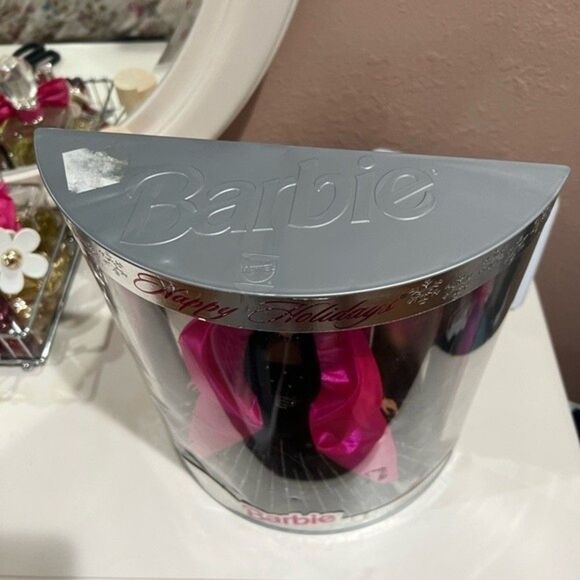 * 1998 Special Edition Happy Holidays Barbie - Picture 3 of 7